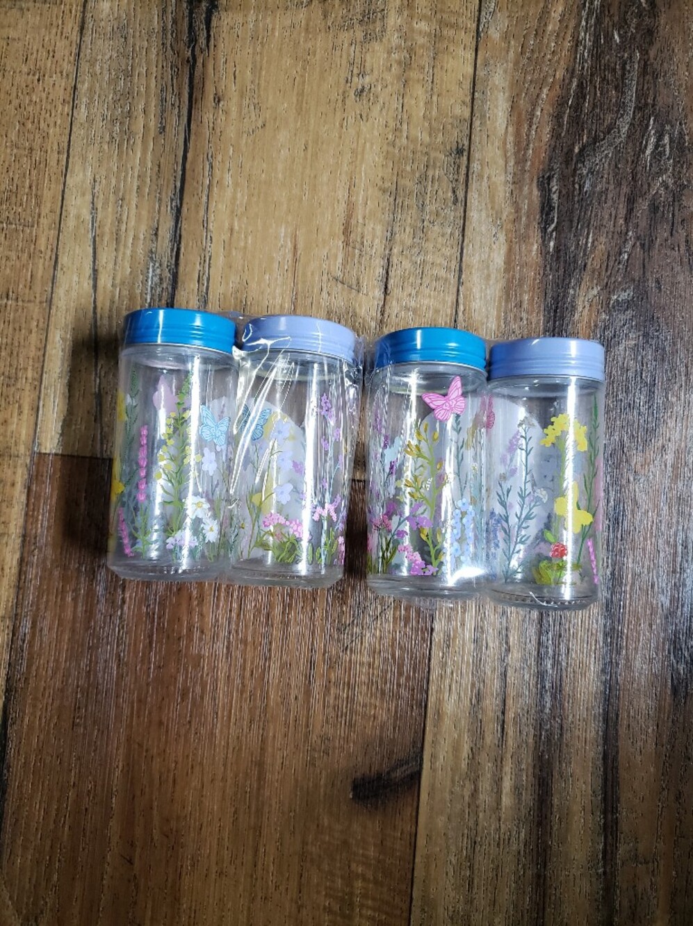 Set Of 4 Dolly Parton Wildflower Spice Shakers Set Of 2 & Mini Spoon Set - Picture 2 of 3